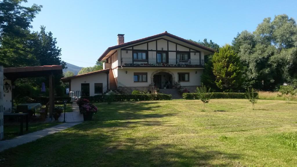 Casa Rural Ibarrondo Etxea Mungia Esterno foto